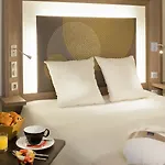 Novotel Gare De Lyon Hotel 4*