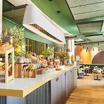 Отель Novotel Gare De Lyon Париж