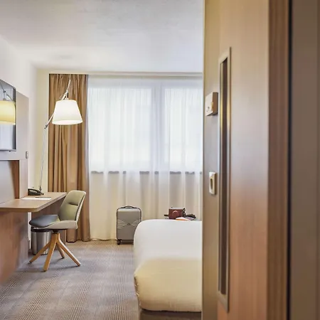 Novotel Gare De Lyon 4*