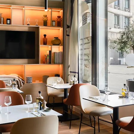 Novotel Gare De Lyon Hotel 4*