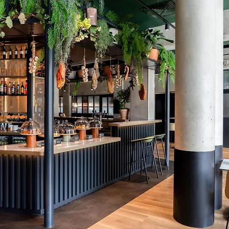Hotel Novotel Gare De Lyon 4*