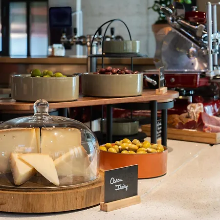 Hotel Novotel Gare De Lyon 4*