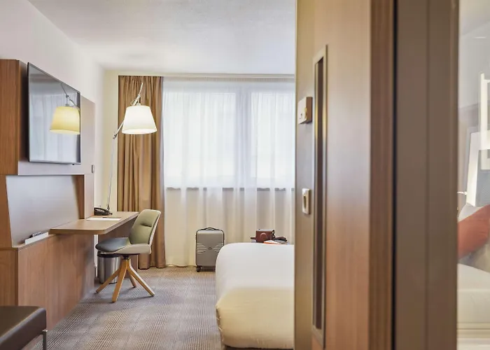 Novotel Gare De Lyon 4*